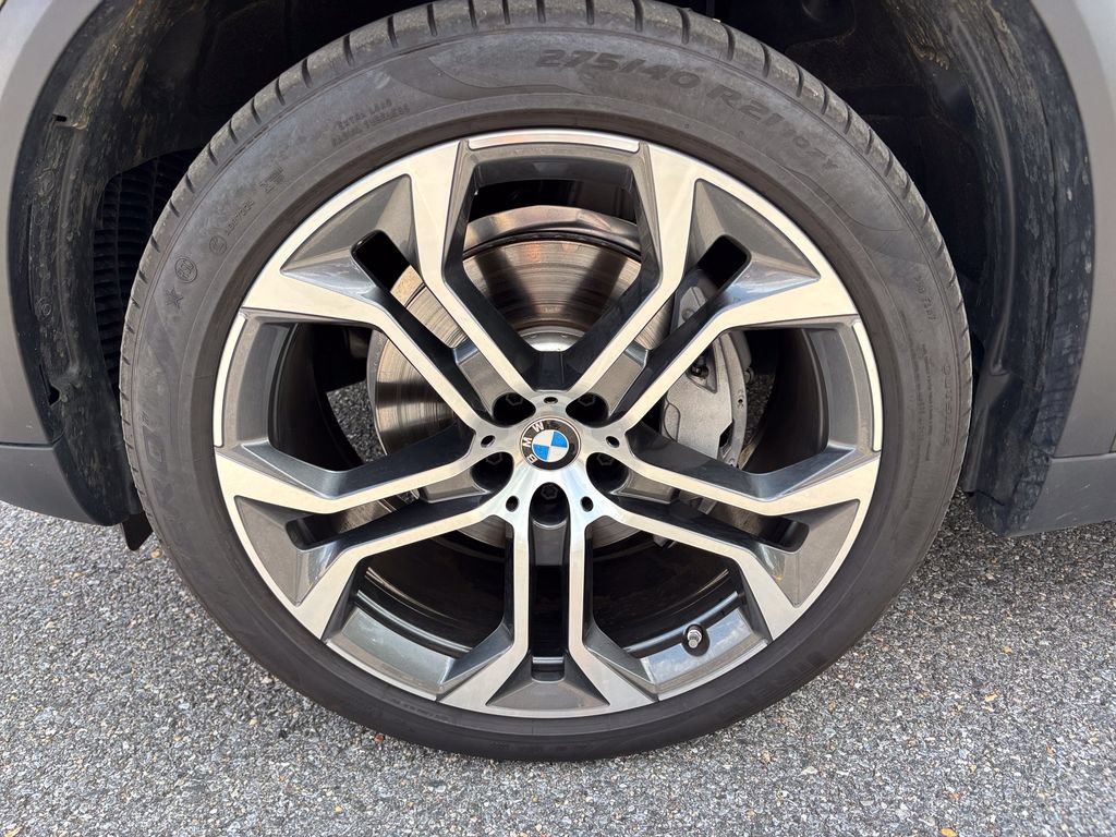 Used 2026 BMW X5 xDrive40i AWD/4WD image 49
