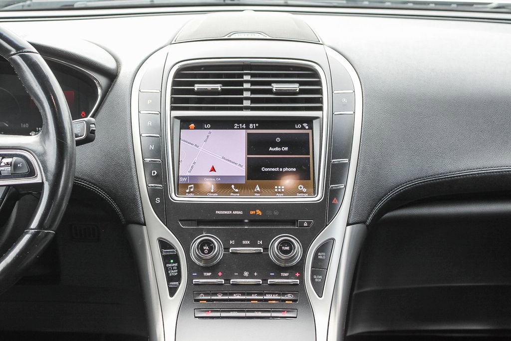 Used 2019 Lincoln Nautilus Select w/ Cargo Utility Package image 17