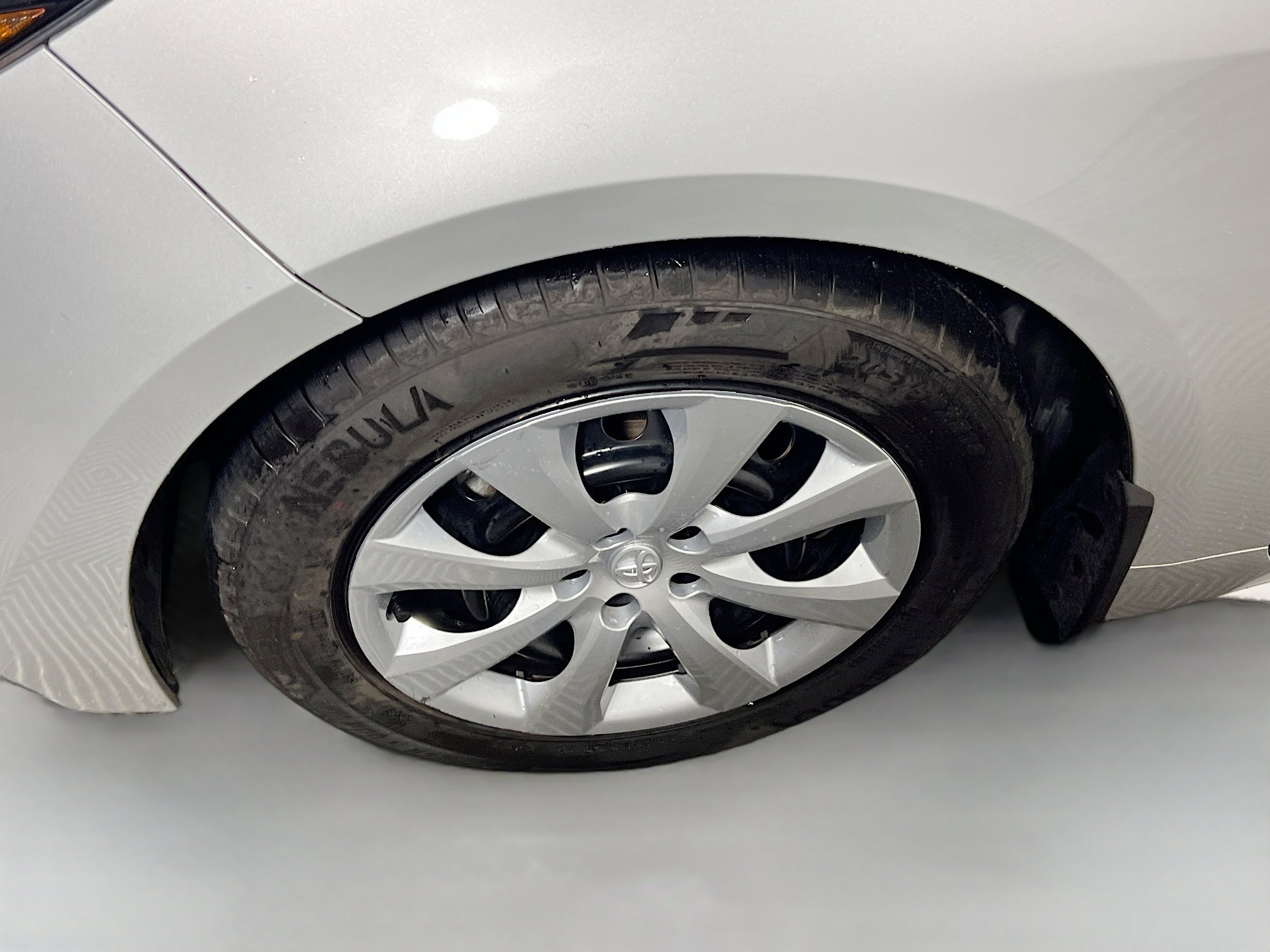 Used 2023 Toyota Corolla LE image 14