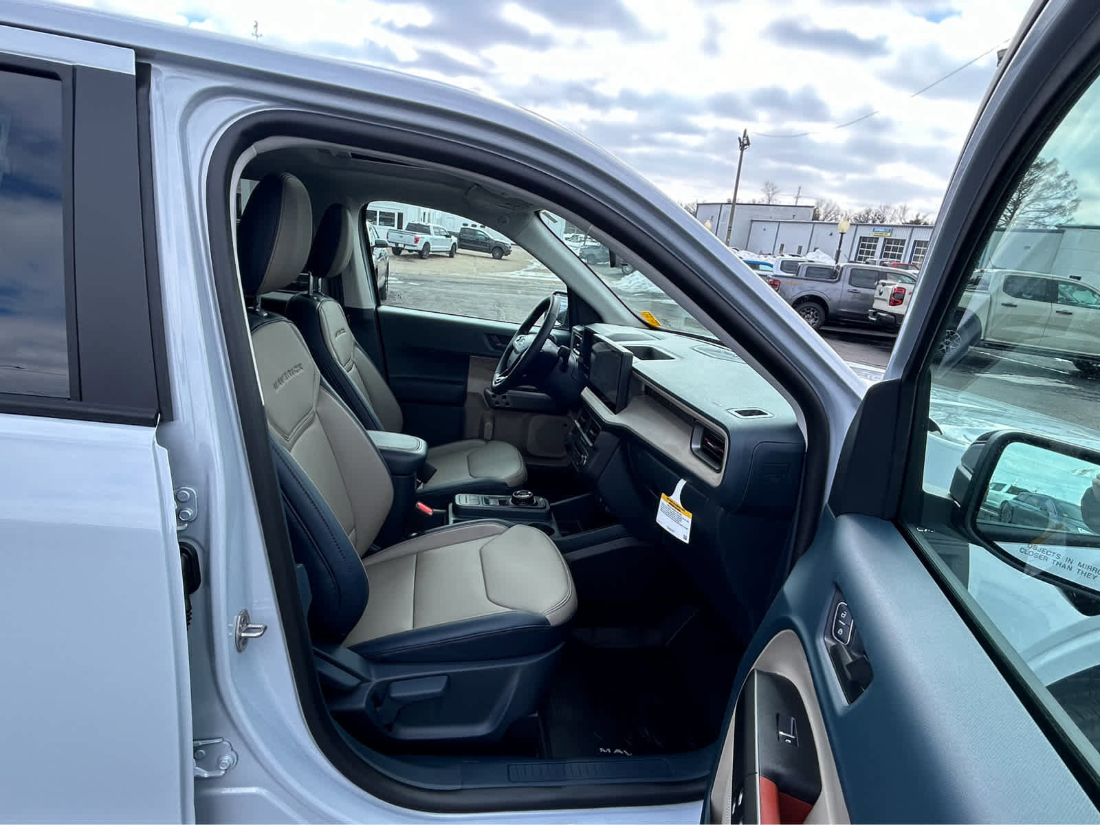 New 2026 Ford Maverick Lariat image 17