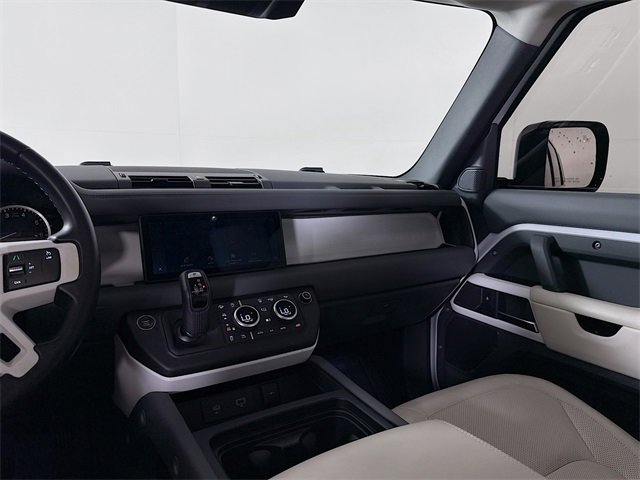 Certified 2023 Land Rover Defender 110 SE image 26