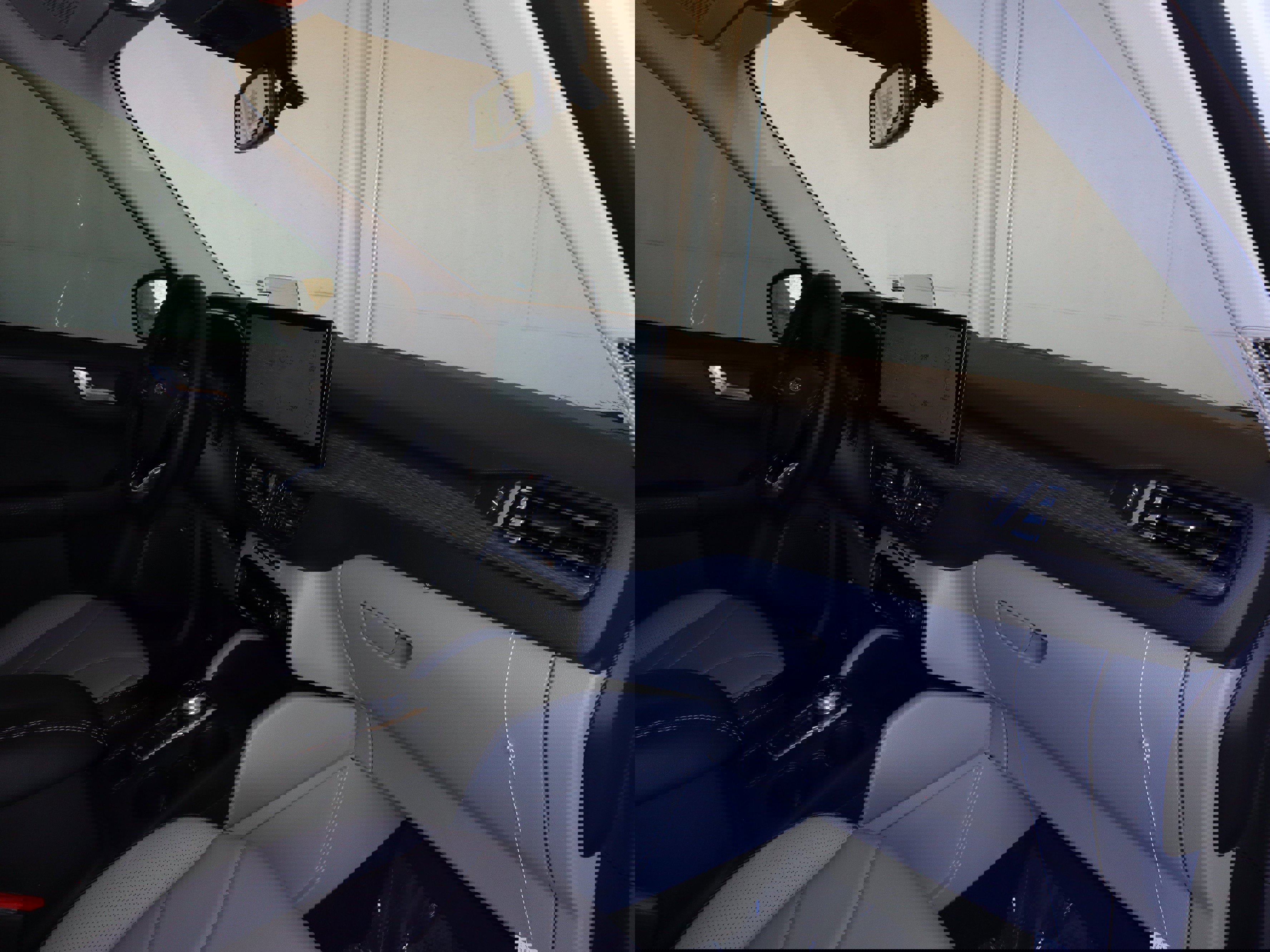 New 2025 Ford Escape SE w/ PHEV Premium Package image 37