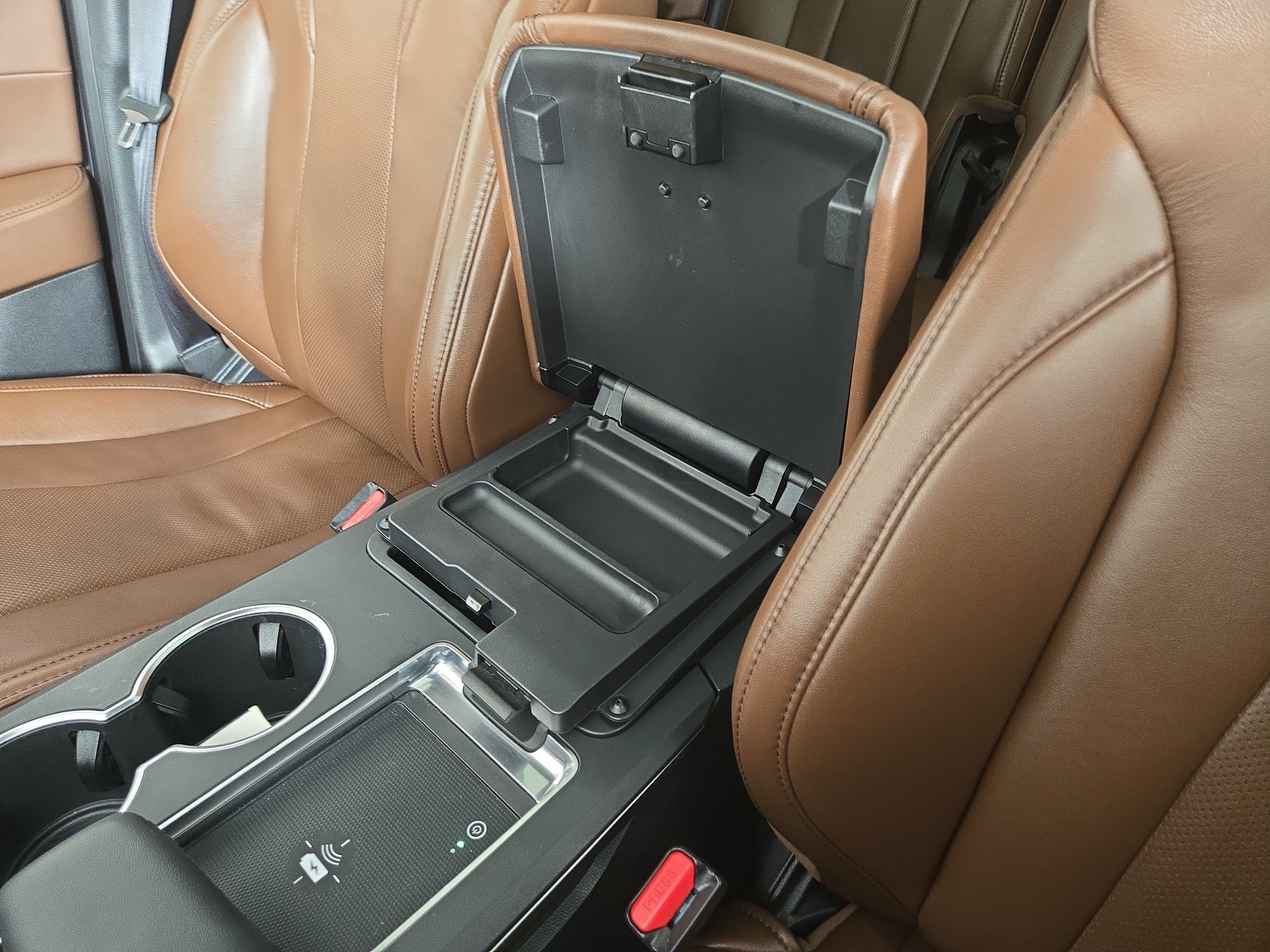 Used 2022 Acura MDX SH-AWD w/ Technology Package image 32