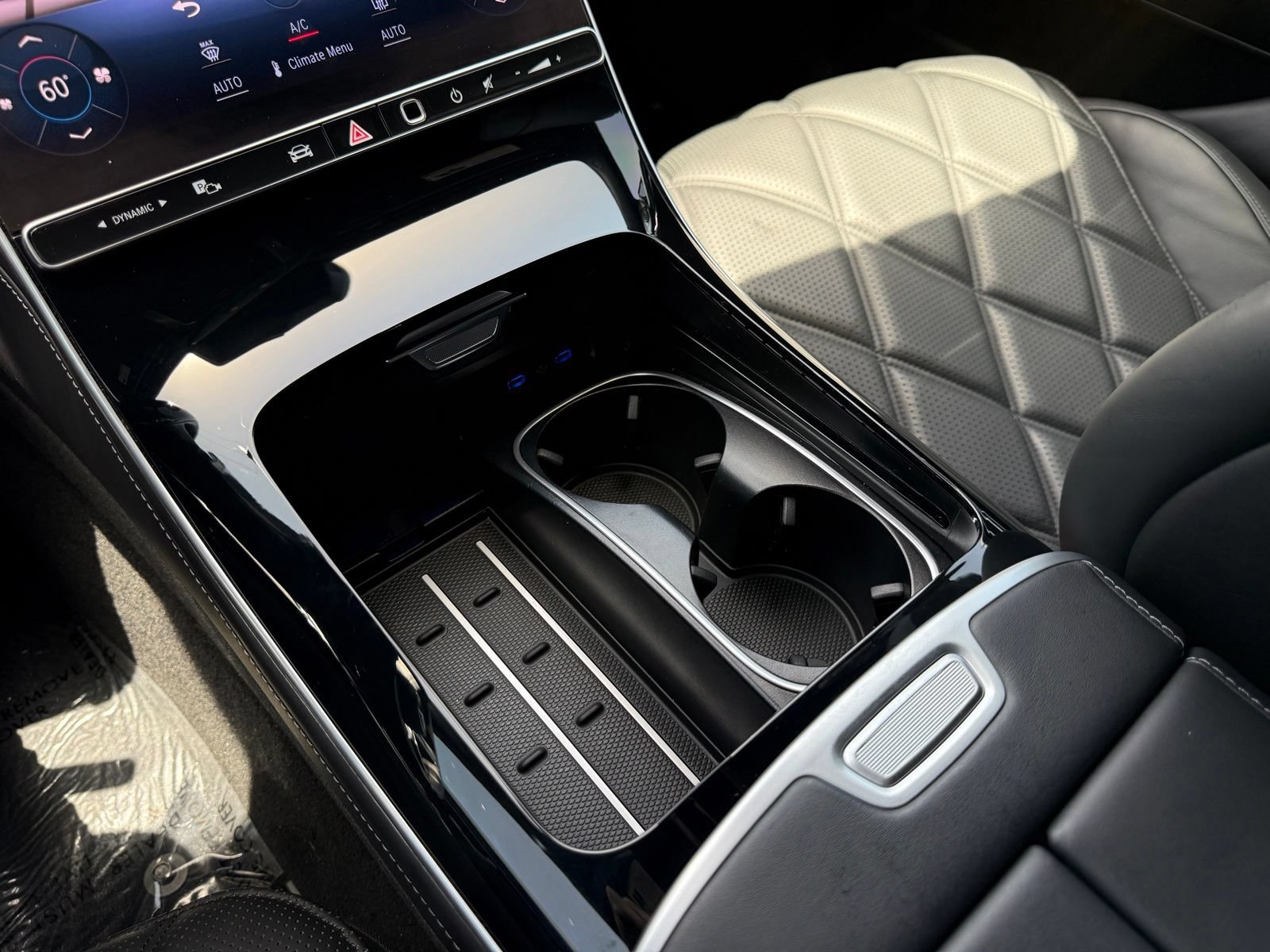 Used 2024 Mercedes-Benz Maybach S 580 4MATIC image 58