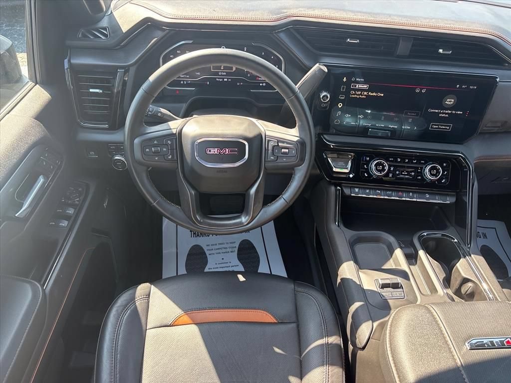 Used 2025 GMC Sierra 2500 AT4 w/ Technology Package AWD/4WD image 24