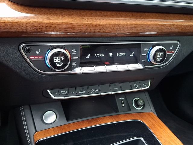 Used 2023 Audi Q5 2.0T Premium Plus w/ Premium Plus Package AWD/4WD image 16