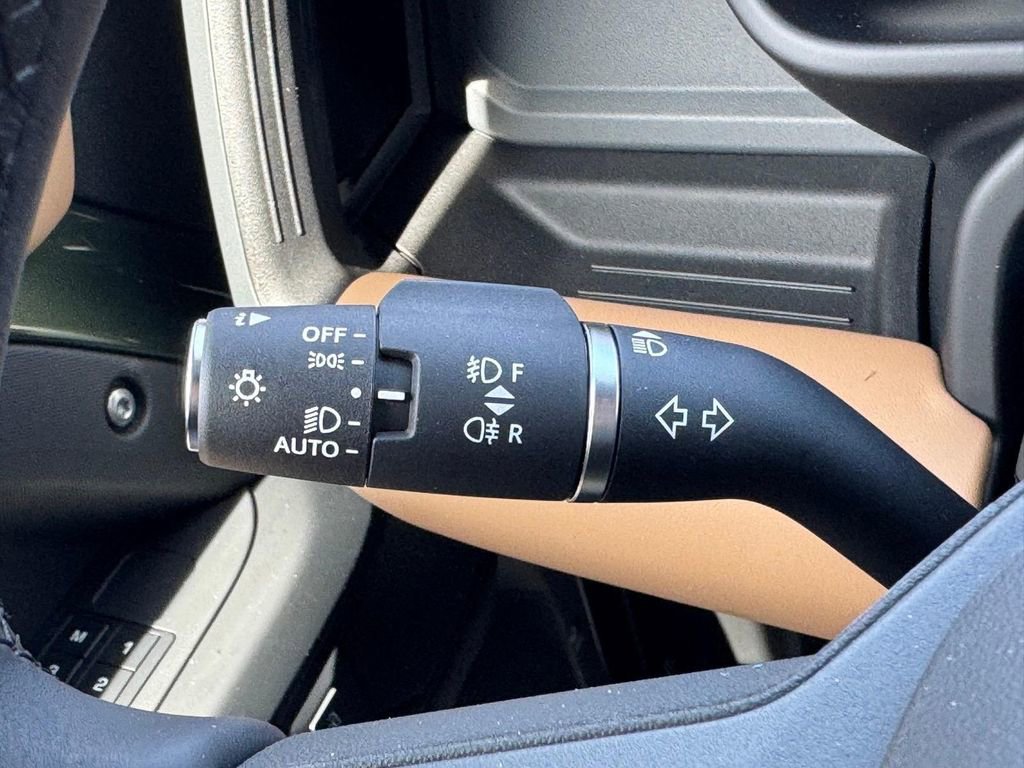 New 2026 Land Rover Defender 110 X-Dynamic SE AWD/4WD image 14