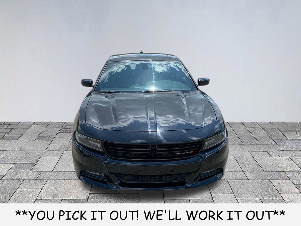 Used 2015 Dodge Charger R/T w/ Plus Group RWD image 2