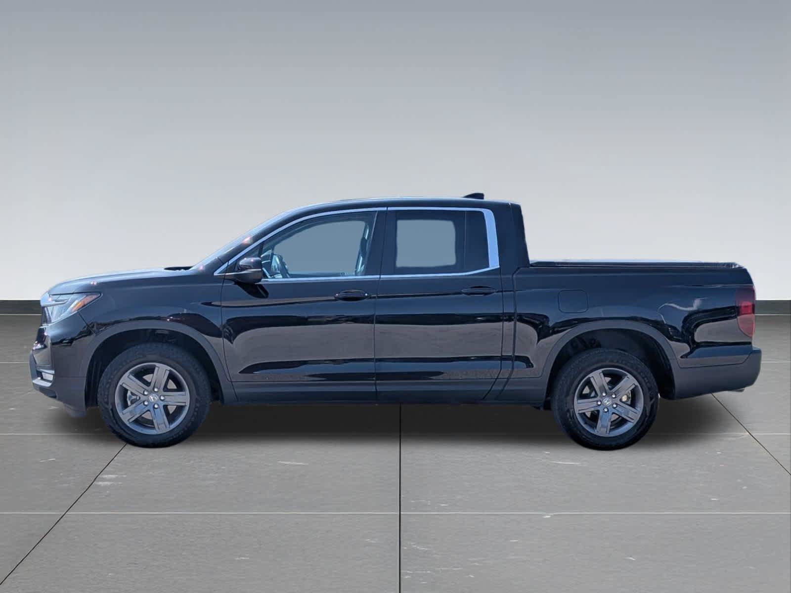 Certified 2023 Honda Ridgeline RTL image 2