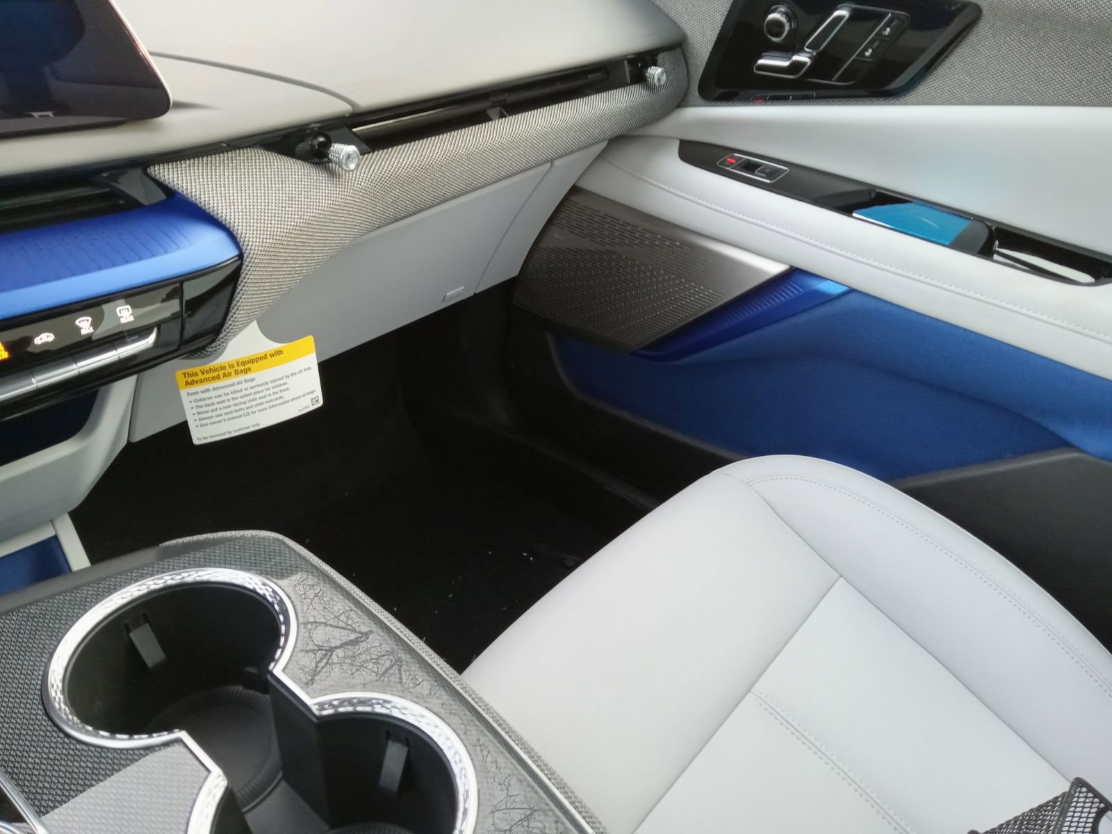 New 2026 Cadillac Optiq Sport 1 image 19