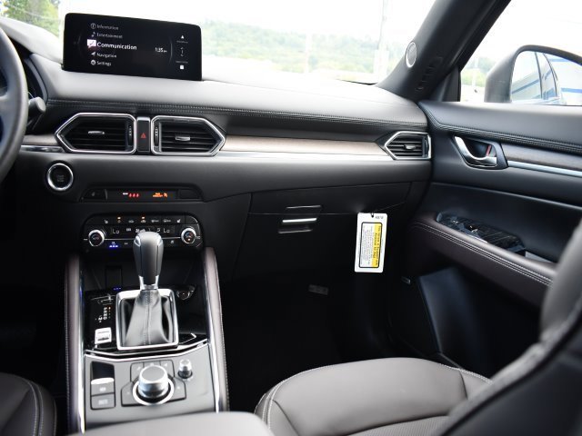 New 2025 MAZDA CX-5 Signature image 25