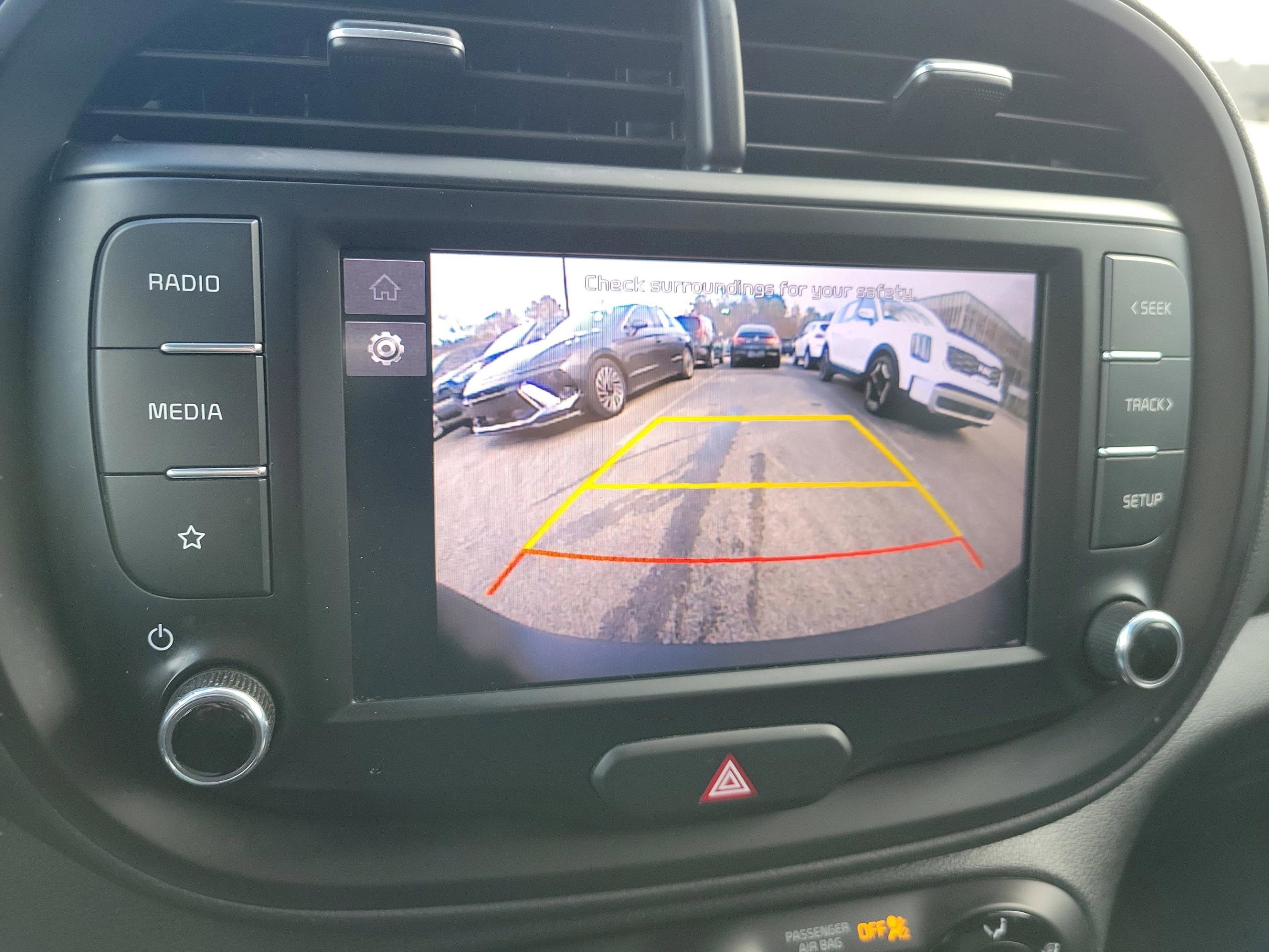 Used 2022 Kia Soul LX image 27