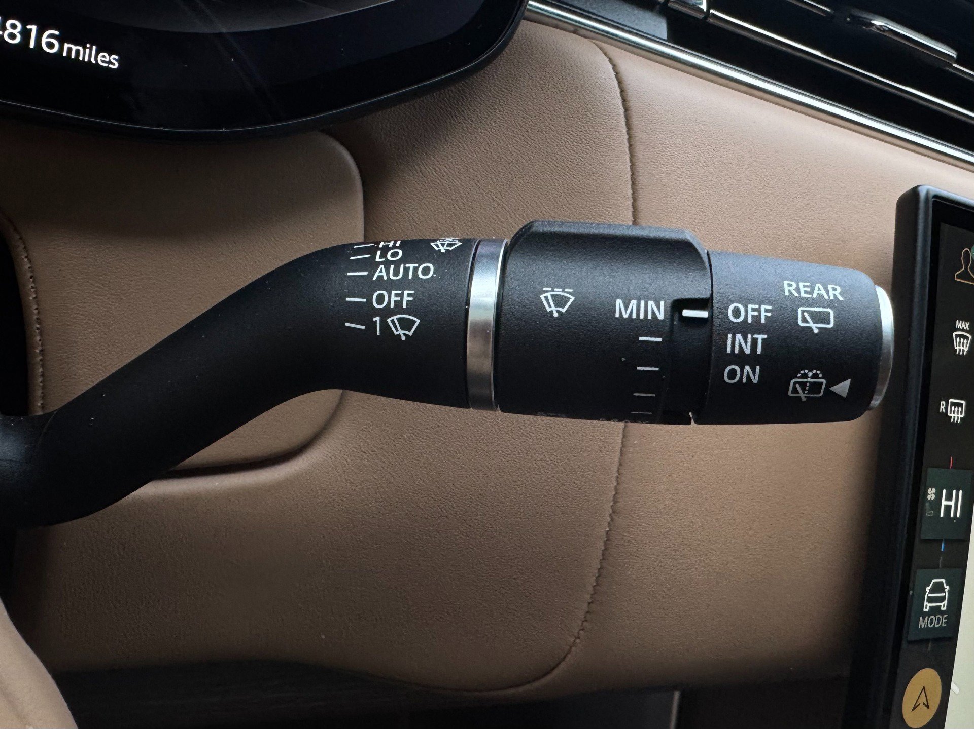 Used 2024 Land Rover Range Rover Long Wheelbase Autobiography image 58