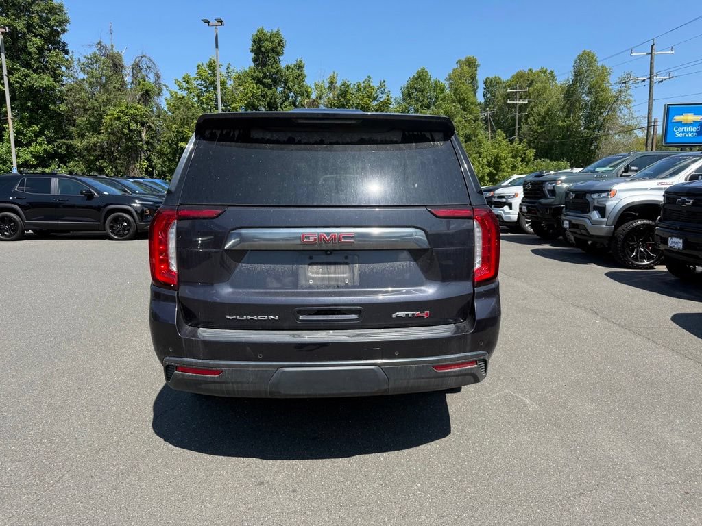 Used 2023 GMC Yukon XL AT4 w/ Technology Package AWD/4WD image 10