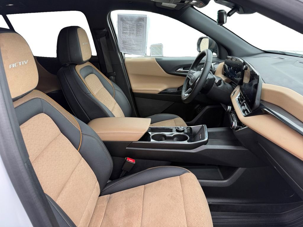 Certified 2025 Chevrolet Equinox ACTIV w/ Safety and Technology Package image 17