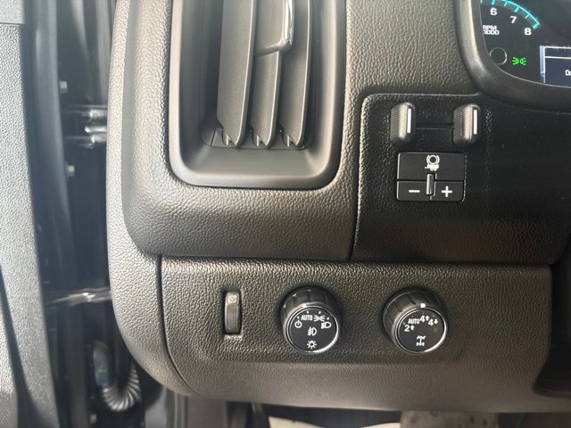 Used 2018 Chevrolet Colorado LT AWD/4WD image 14