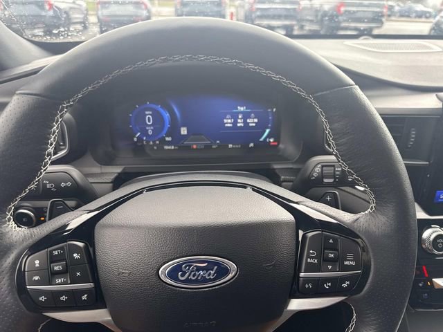 Used 2024 Ford Explorer ST w/ Technology Package image 28