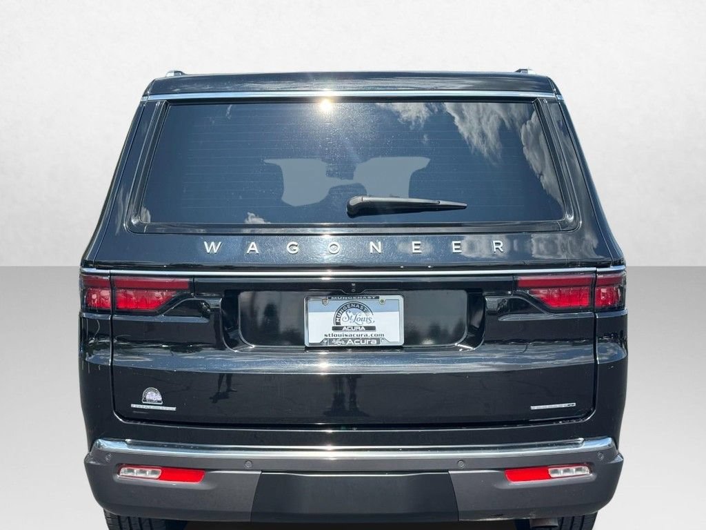 Used 2022 Jeep Wagoneer Series II AWD/4WD image 5