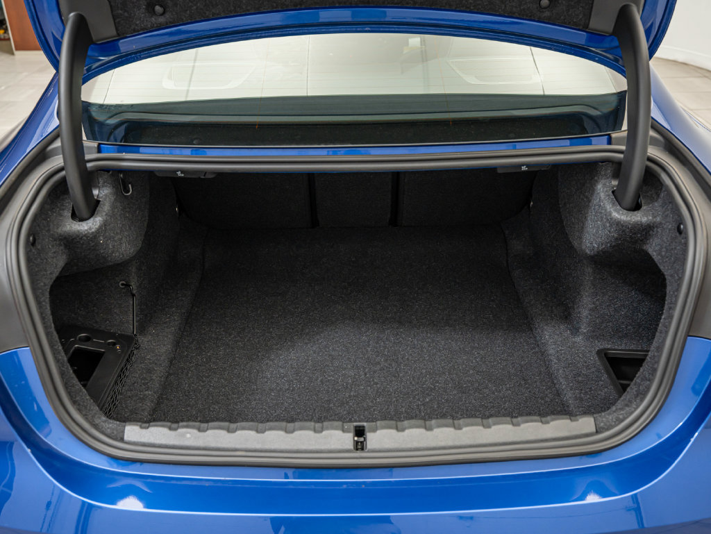 Used 2026 BMW M440i Coupe RWD image 18