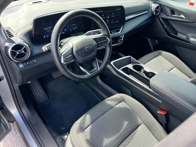 Used 2025 Chevrolet Equinox LT w/ Midnight Edition image 17