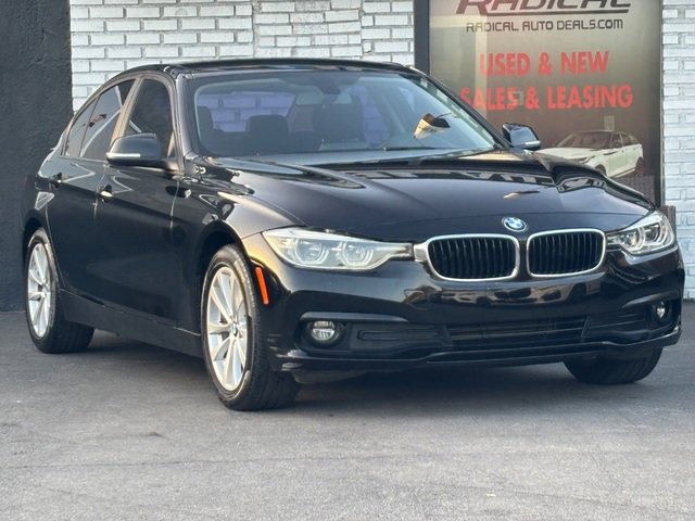 Used 2018 BMW 320i Sedan RWD image 6