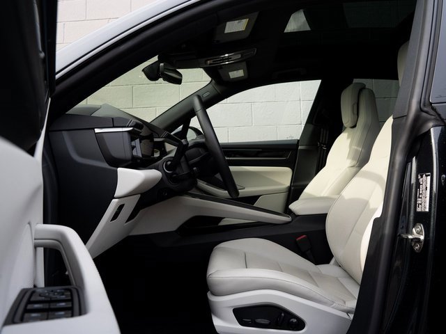 Certified 2025 Porsche Macan 4S Electric image 17