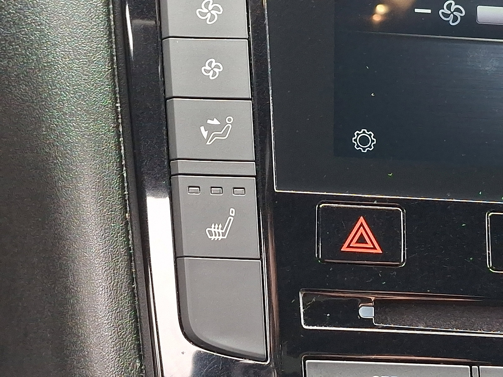 Certified 2023 INFINITI QX55 Luxe w/ Cargo Package image 25