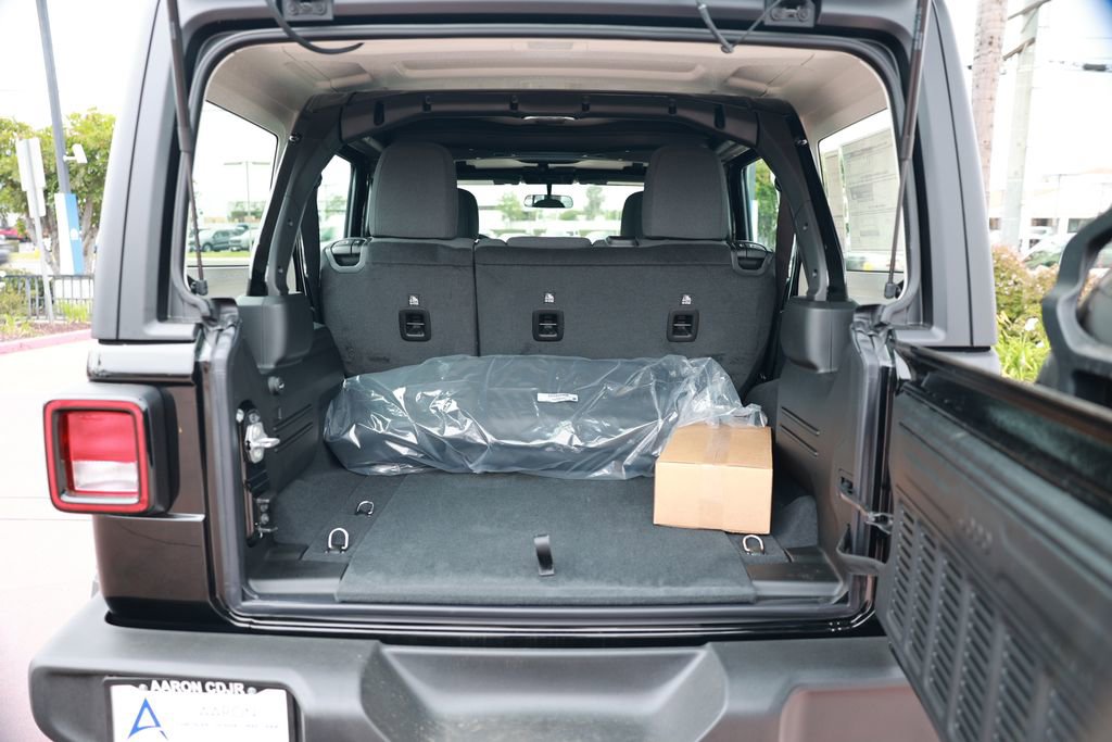 New 2026 Jeep Wrangler Sport image 32