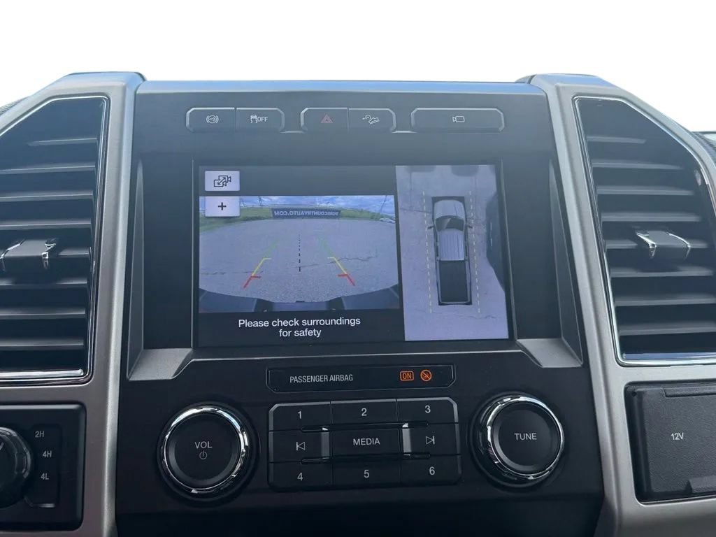 Used 2019 Ford F350 Lariat w/ Lariat Ultimate Package AWD/4WD image 9