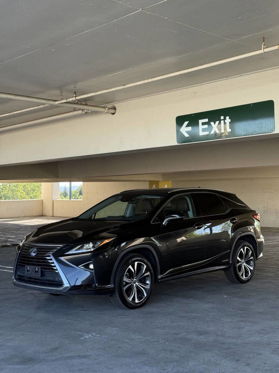Used 2018 Lexus RX 450h AWD w/ Premium Package image 1