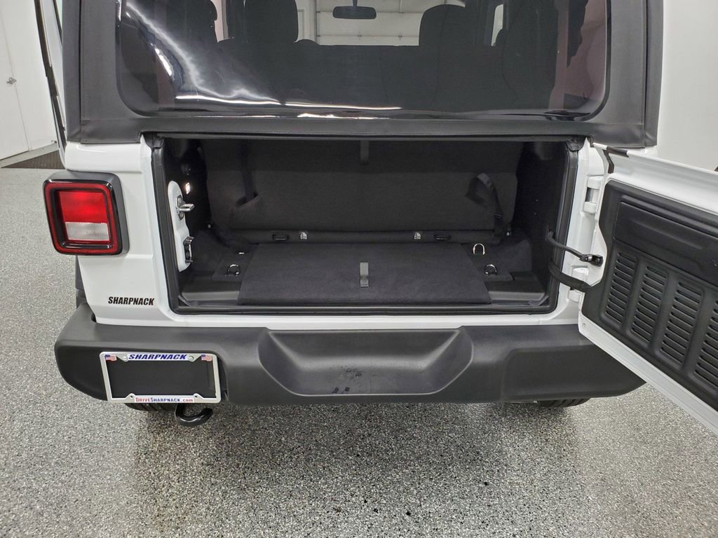 Used 2025 Jeep Wrangler Sport image 21