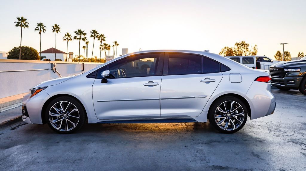 Used 2022 Toyota Corolla SE w/ Carpet Mat Package (TMS) image 14