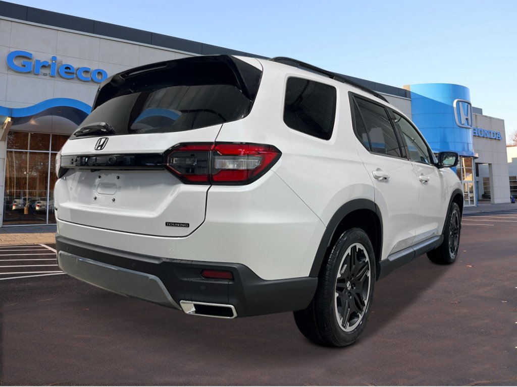New 2026 Honda Pilot Touring image 5
