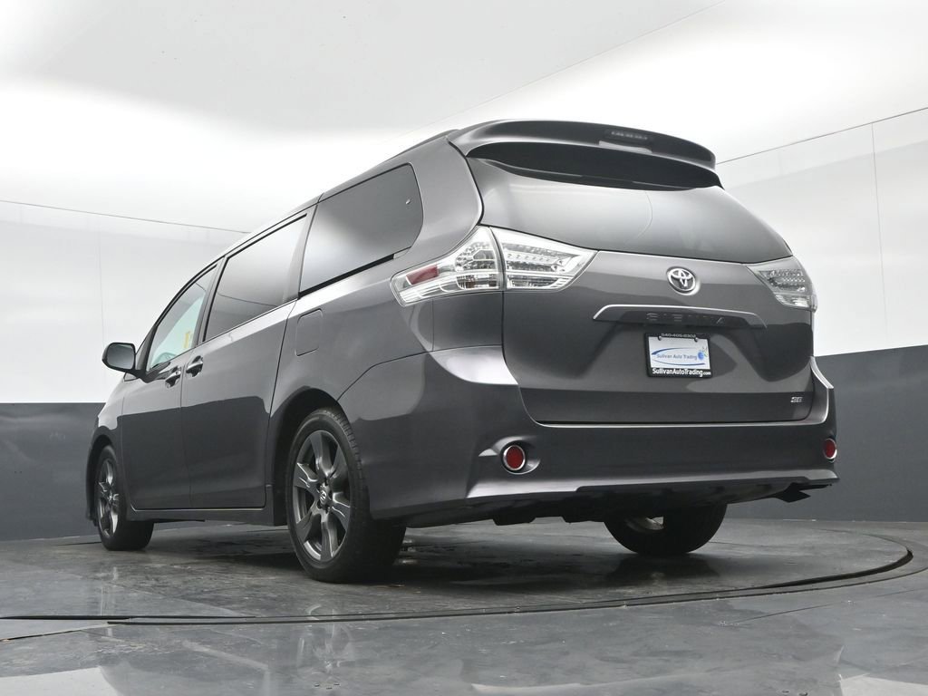 Used 2017 Toyota Sienna SE w/ SE Preferred Package image 70