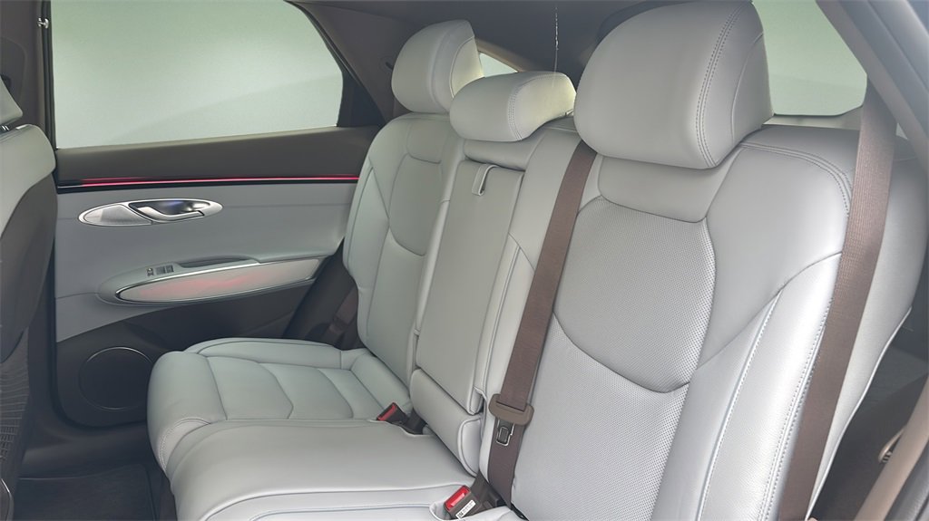 New 2026 Genesis GV70 2.5T Advanced image 10