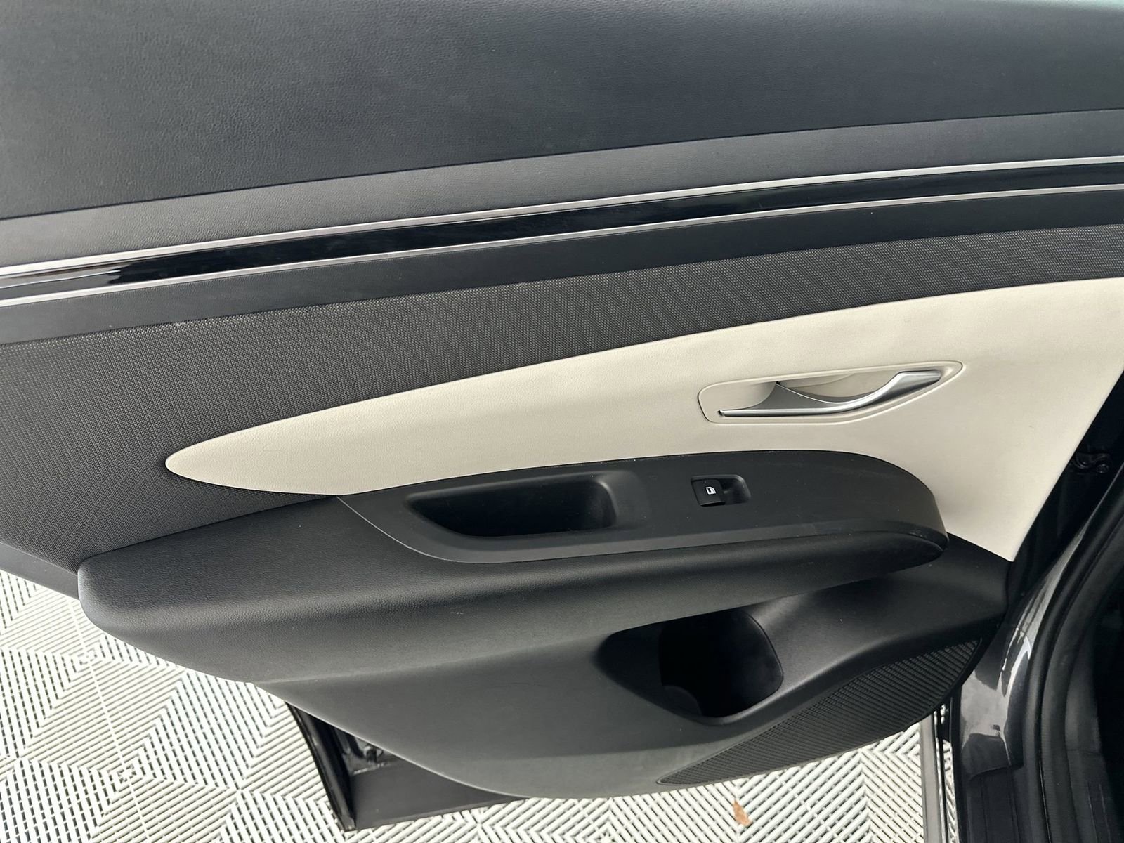 Used 2023 Hyundai Tucson SEL w/ Convenience Package FWD image 30