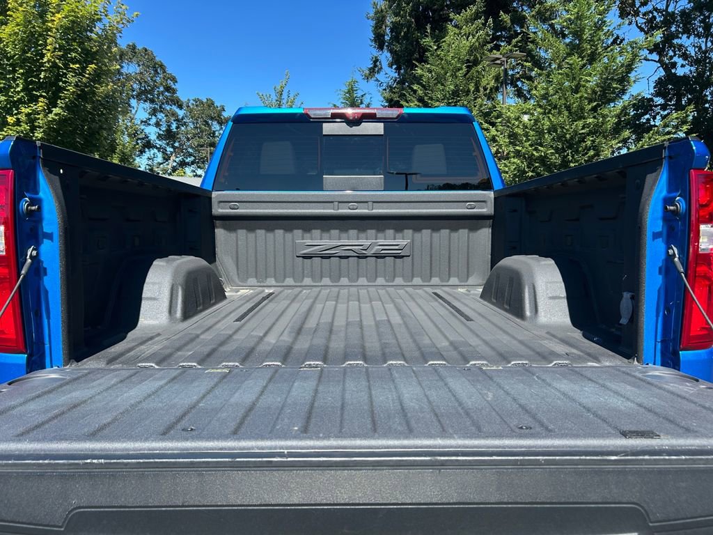 Used 2022 Chevrolet Silverado 1500 ZR2 w/ Technology Package image 24