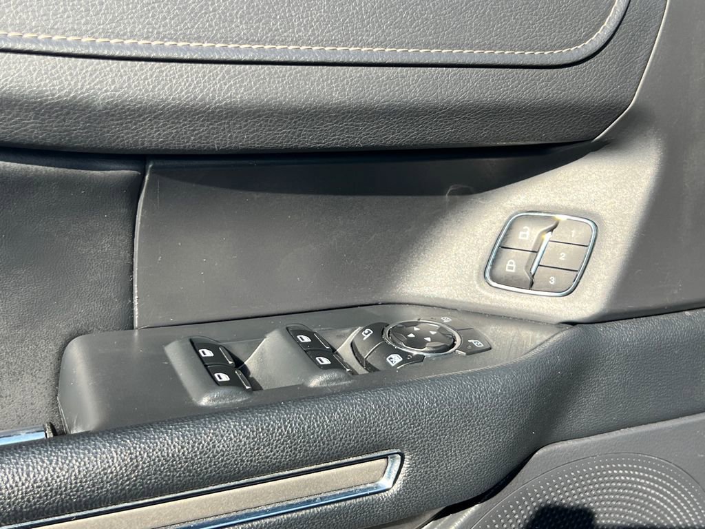 Used 2024 Ford Expedition Max XLT image 30