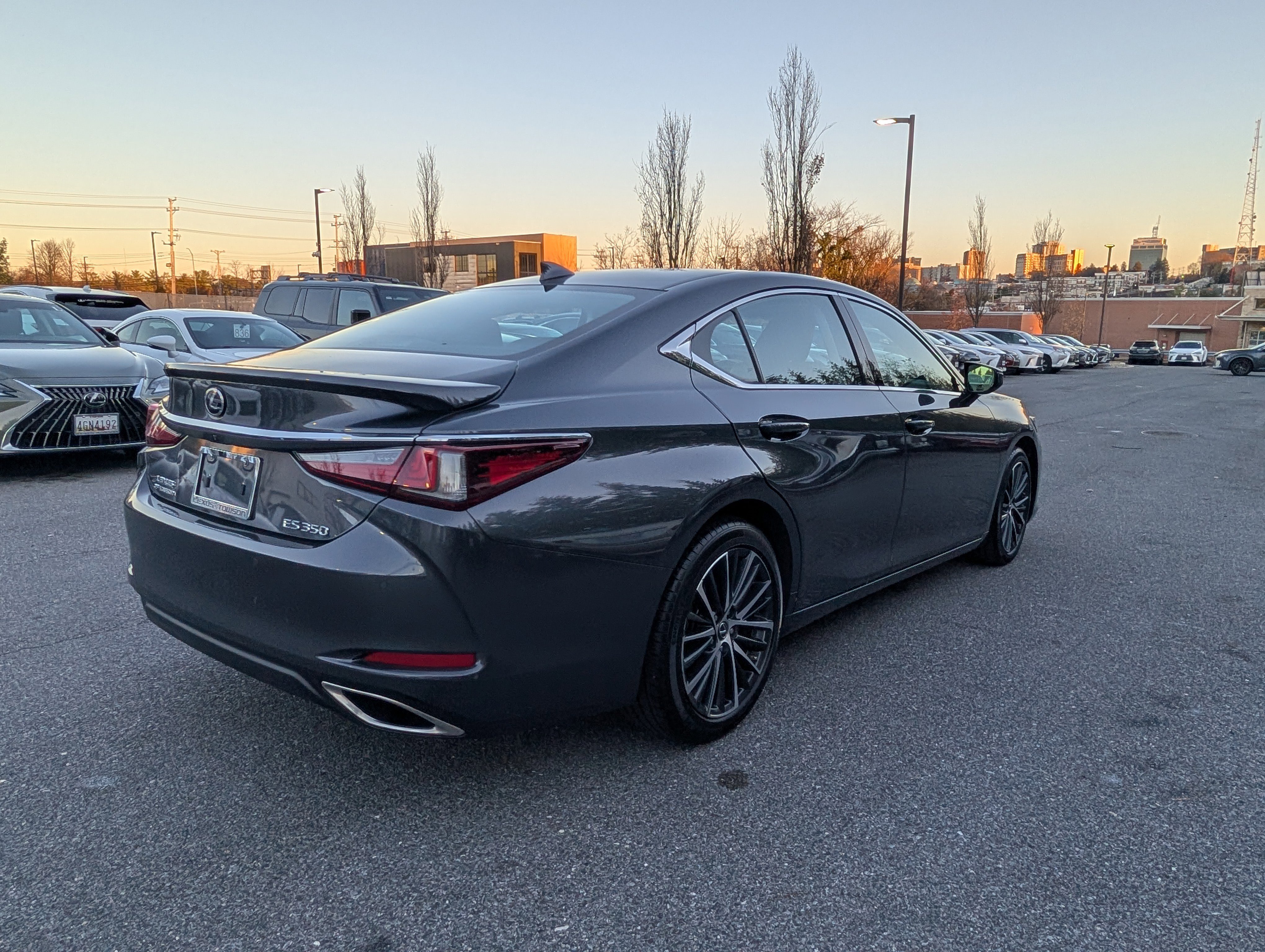 Certified 2025 Lexus ES 350 w/ Premium Package image 3