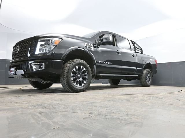 Used 2016 Nissan Titan PRO-4X w/ Pro-4x Convenience Package AWD/4WD image 47