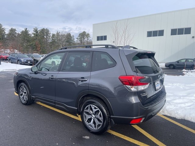 Used 2023 Subaru Forester Premium image 7