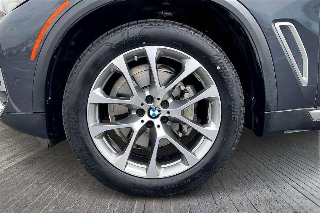 Used 2019 BMW X5 xDrive40i image 32