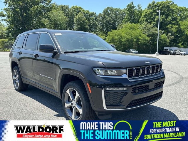 New 2026 Jeep Grand Cherokee L Limited w/ Luxury Tech Group II AWD/4WD image 1