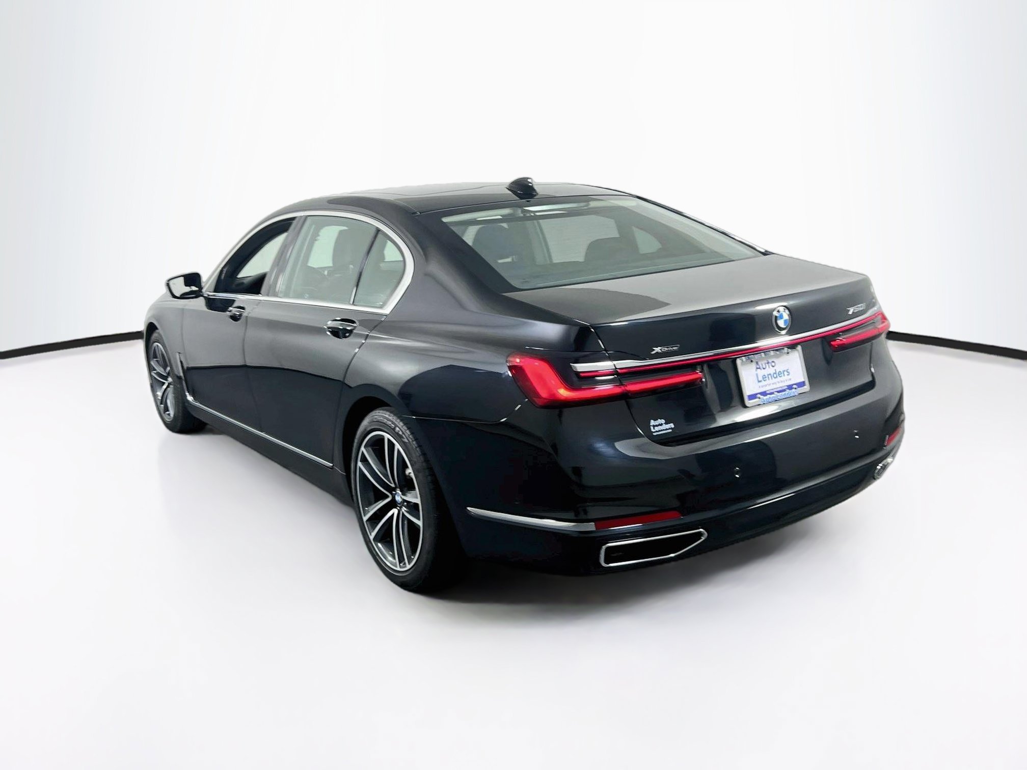 Used 2022 BMW 750i xDrive w/ Executive Package AWD/4WD image 7