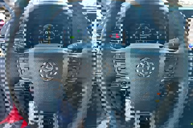 Certified 2025 Toyota Camry LE image 28