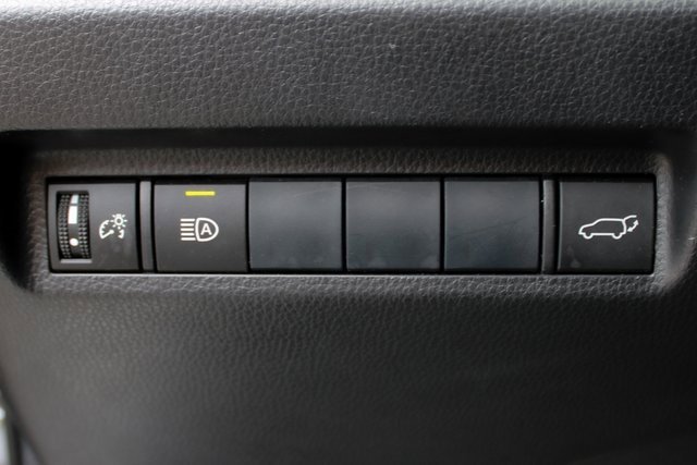 Used 2019 Toyota RAV4 XSE image 15