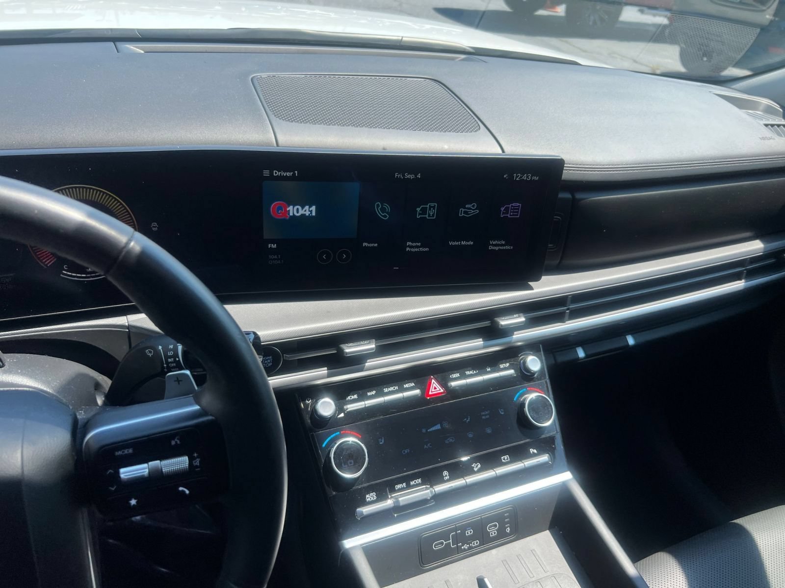 Used 2026 Hyundai Santa Fe SEL FWD image 19
