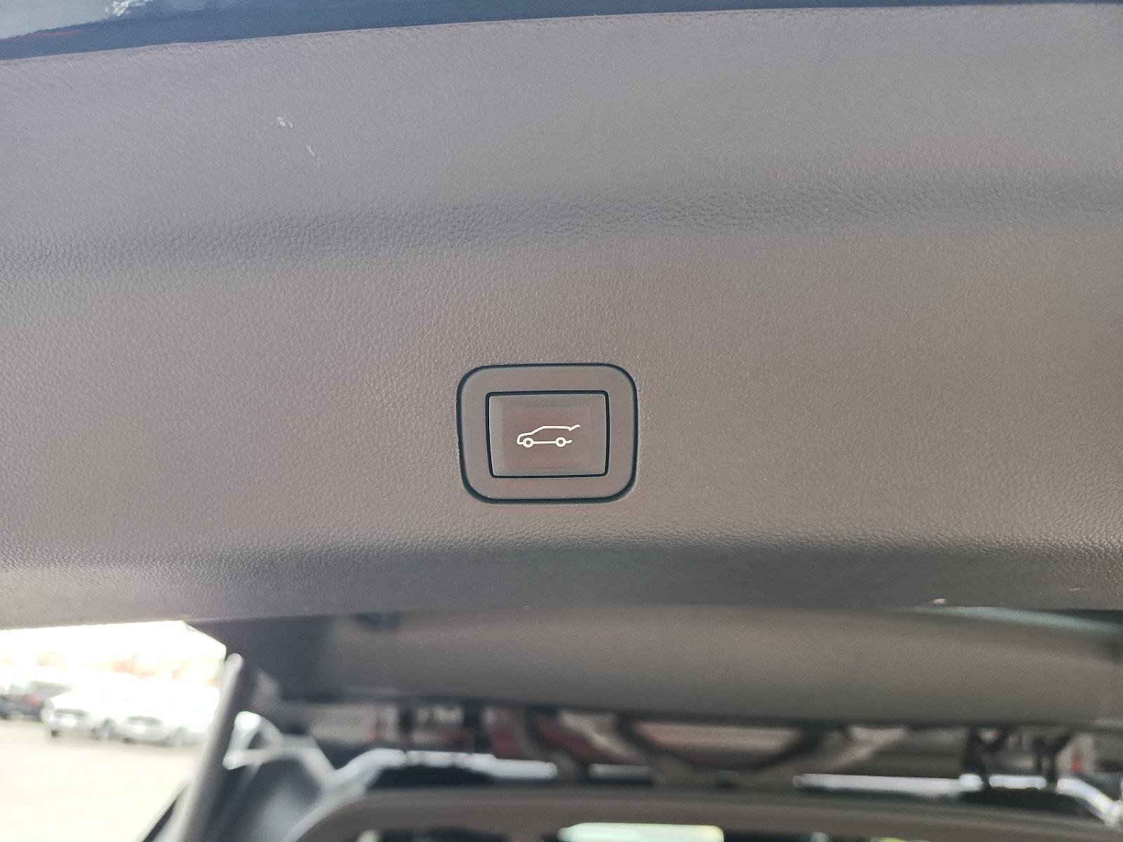 Certified 2025 GMC Yukon Denali Ultimate AWD/4WD image 14