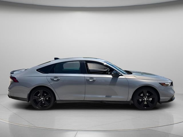 Used 2025 Honda Accord Sport image 8