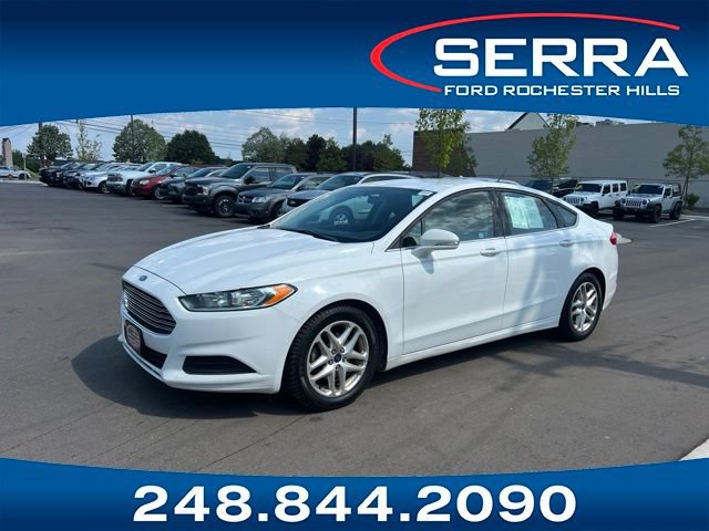 Used 2015 Ford Fusion SE FWD image 1